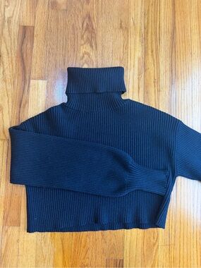 Woman’s Ribbed Black Sweater